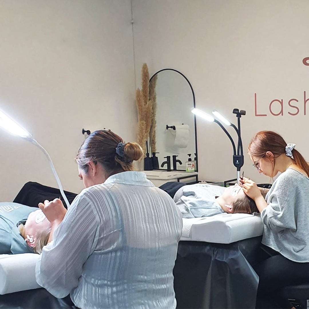 lash vision, eyelash, extension, training, in person, course, class, classic, lashes